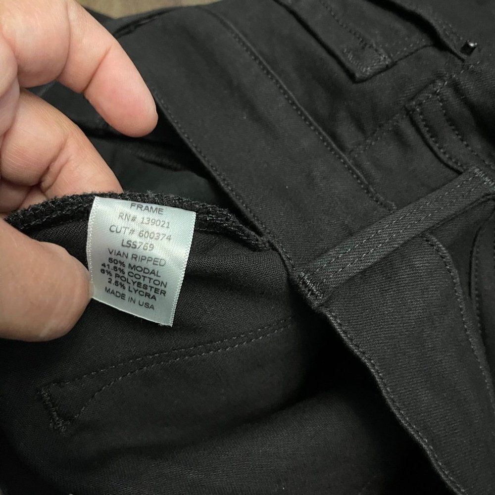 Frame NWOT Vian Ripped Skinny Jeans - Picture 12 of 16